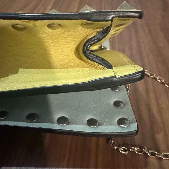 Valentino stud clutch with chain - Picture 5 of 9